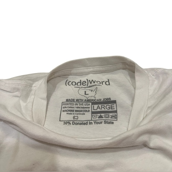 Code (word) White Bermuda Bermy T-Shirt Large - Picture 5 of 7